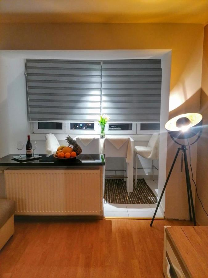 Nights & Smiles Sarajevo Appartement Buitenkant foto