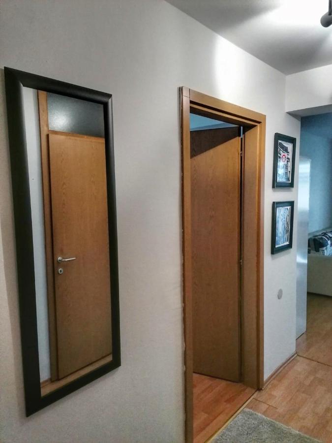 Nights & Smiles Sarajevo Appartement Buitenkant foto