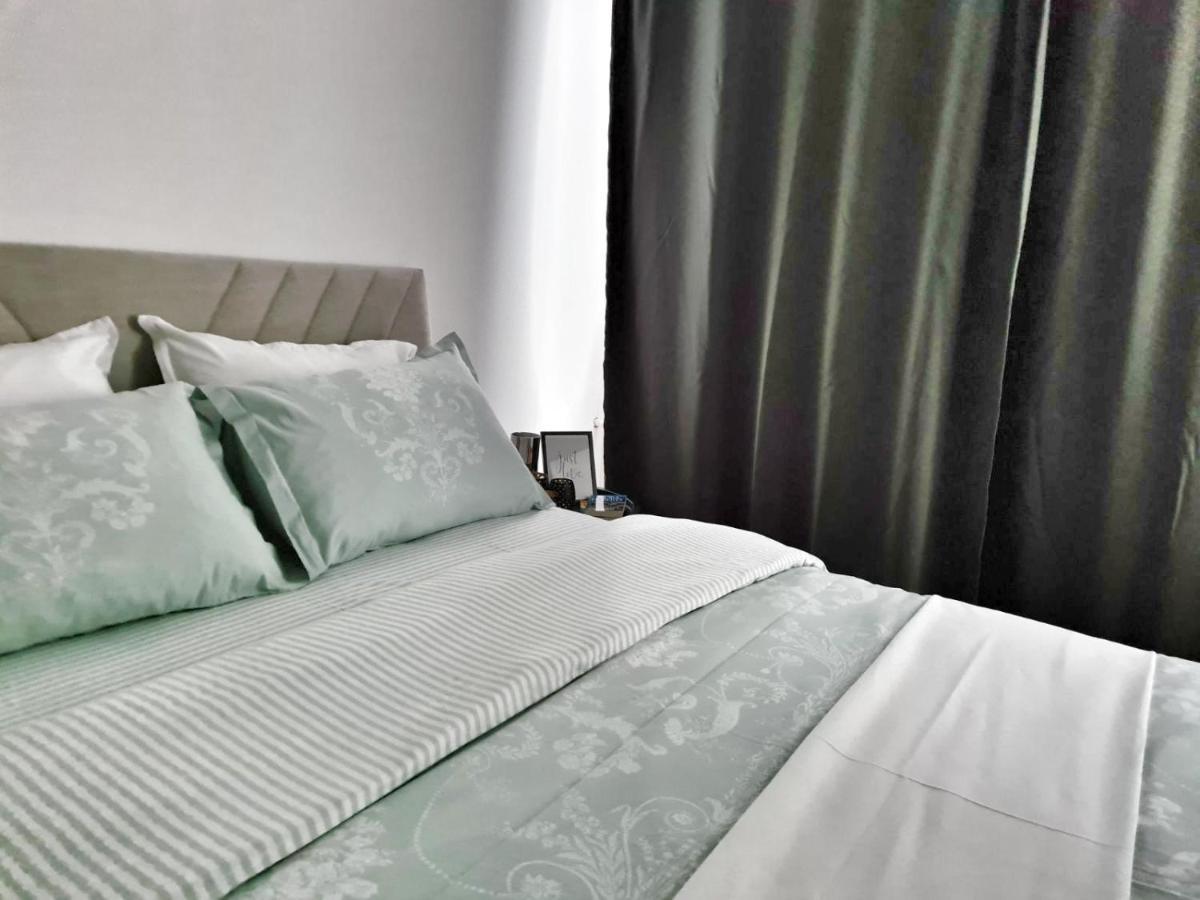 Nights & Smiles Sarajevo Appartement Buitenkant foto