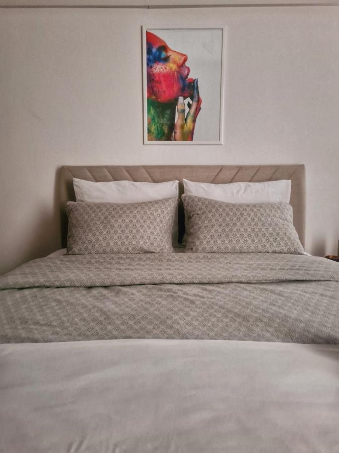 Nights & Smiles Sarajevo Appartement Buitenkant foto