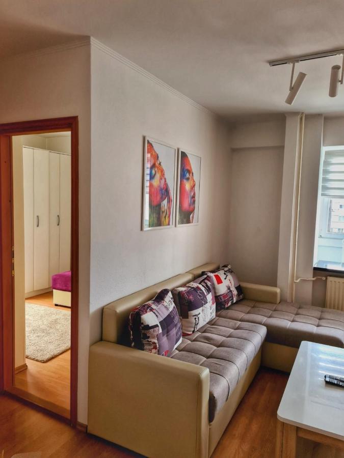 Nights & Smiles Sarajevo Appartement Buitenkant foto